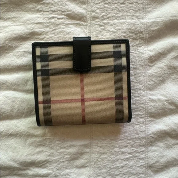 Burberry wallet - Picture 2 of 8